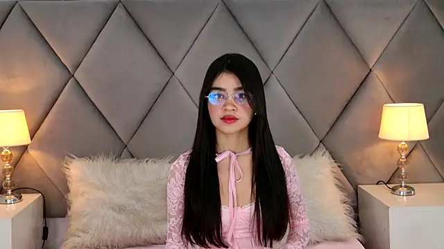 OliviaDiaz online show from 6, 6, 2026