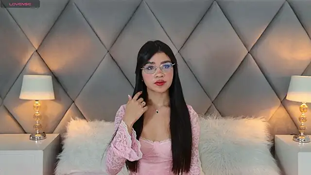 OliviaDiaz online show from 9, 7, 2026