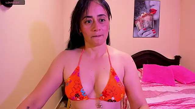 sara florez12 online show from 4, 5, 2026