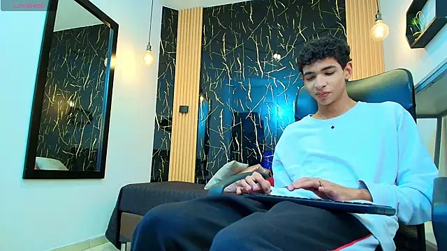 ValeriHot 1 online show from 30, 4, 2026