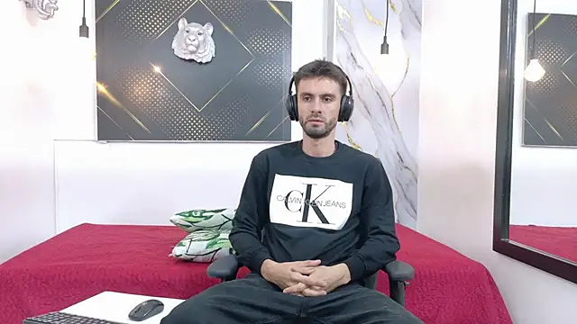 KingOfTemptation online show from 8, 6, 2026