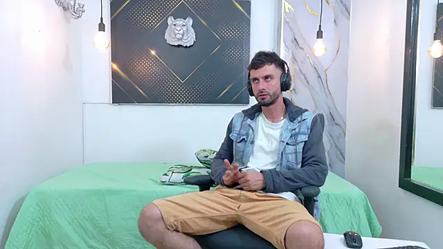 KingOfTemptation online show from 10, 6, 2026