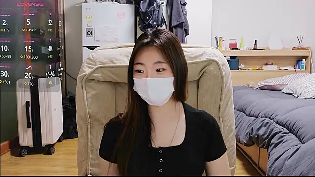 Berry Chuu online show from 30, 6, 2026