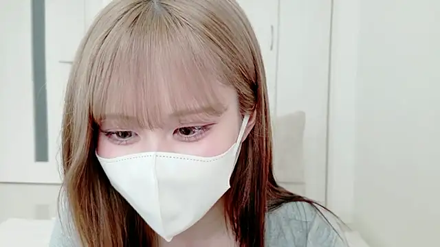 mia-chan2 online show from 28, 6, 2026