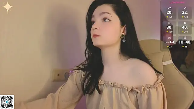 Luna Moon13 online show from 6, 5, 2026
