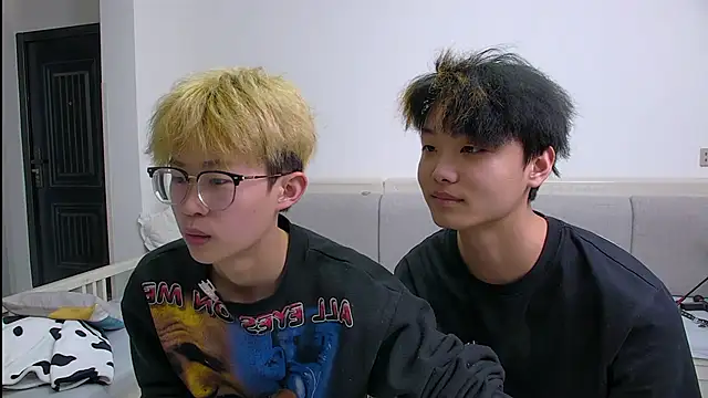 Chili-001 online show from 15, 3, 2026