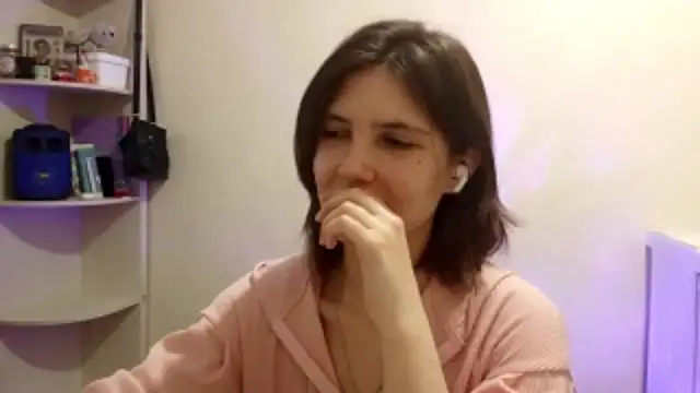 FluffyKisses online show from 10, 3, 2026