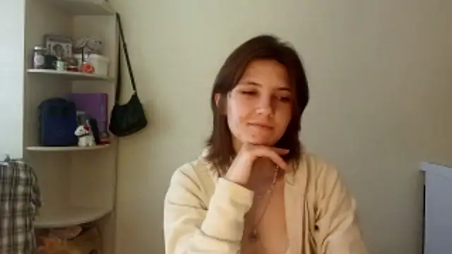 FluffyKisses online show from 13, 3, 2026