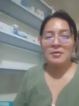Snapshot of Dr_Edna_naughty chatting on 6, 6, 2026 Dr Edna naughty online show from 6, 6, 2026