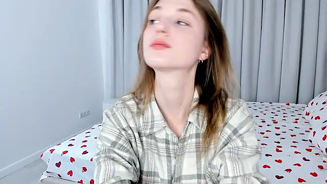 Snapshot of ErinnPieloch chatting on 15, 3, 2026 ErinnPieloch online show from 15, 3, 2026