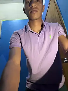 Snapshot of Enzolux chatting on 30, 3, 2026 Enzolux online show from 30, 3, 2026