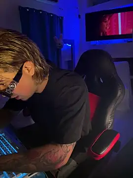 AngelLatinBoy online show from 13, 3, 2026