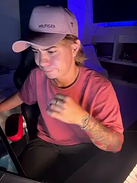 AngelLatinBoy online show from 25, 3, 2026