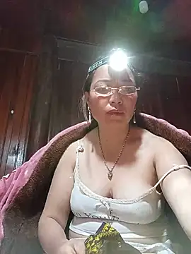 Yellow-pink online show from 9, 5, 2026