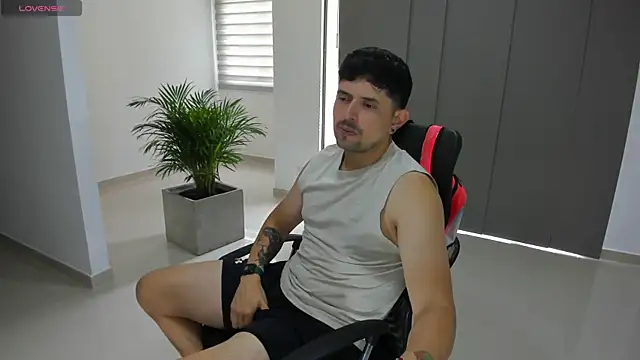 TroyeSavage online show from 10, 3, 2026