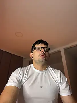 TroyeSavage online show from 7, 5, 2026