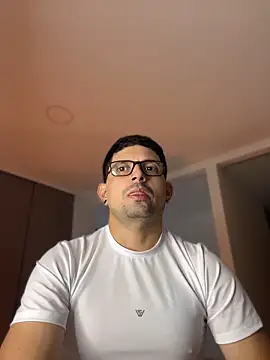TroyeSavage online show from 10, 5, 2026