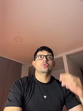 TroyeSavage online show from 17, 5, 2026