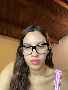 Ashleykitty00 online show from 14, 7, 2026