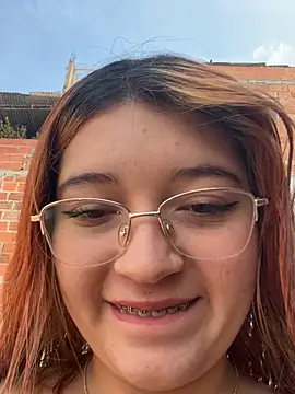 Kari leonXXX online show from 23, 3, 2026