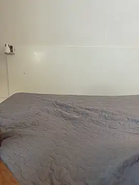 Julia and the cock online show from 18, 6, 2026