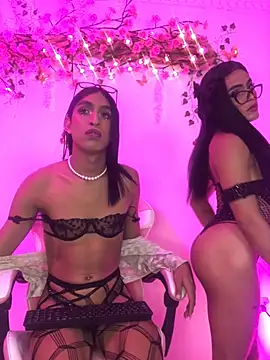 Kitty Cruz Love online show from 13, 5, 2026