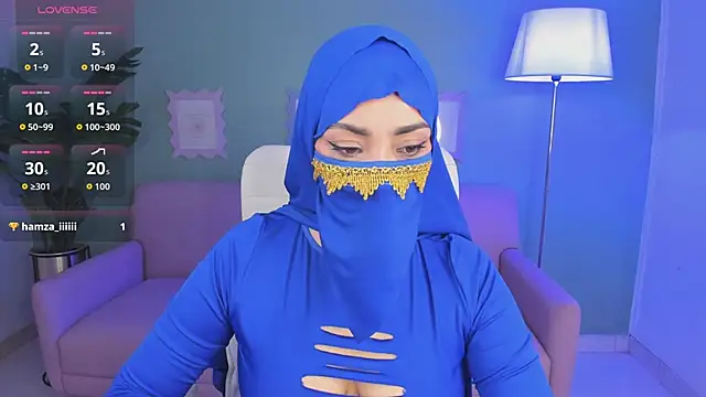 Snapshot of alma_violet chatting on 17, 3, 2026 alma violet online show from 17, 3, 2026