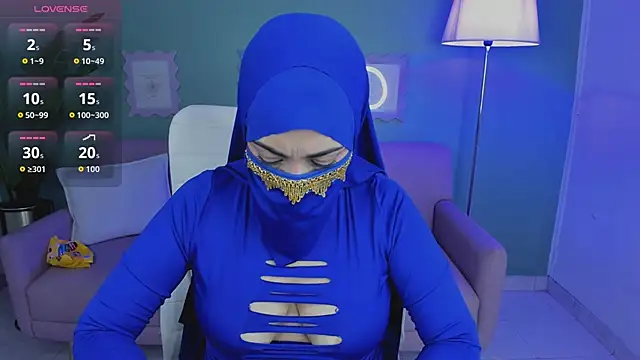 Snapshot of alma_violet chatting on 19, 3, 2026 alma violet online show from 19, 3, 2026