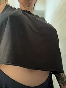 CarolQueen1  online show from 1, 5, 2026
