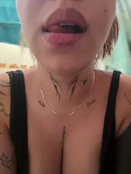 CarolQueen1  online show from 3, 5, 2026