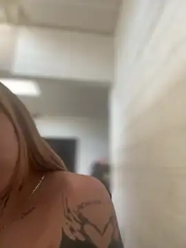 CarolQueen1  online show from 12, 6, 2026