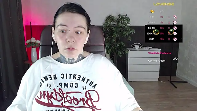 Snapshot of Qwerty_Anna_Lbo chatting on 22, 3, 2026 Qwerty Anna Lbo online show from 22, 3, 2026