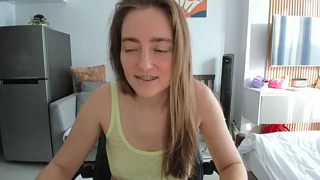 Snapshot of LiaSasha chatting on 16, 3, 2026 LiaSasha online show from 16, 3, 2026