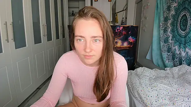 Snapshot of LiaSasha chatting on 10, 4, 2026 LiaSasha online show from 10, 4, 2026