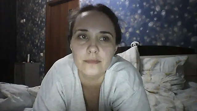 Snapshot of Alisa07qw chatting on 13, 4, 2026 Alisa07qw online show from 13, 4, 2026