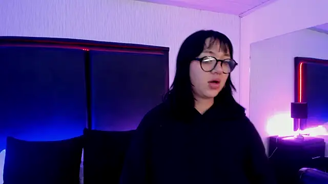 LilithBluum online show from 16, 6, 2026