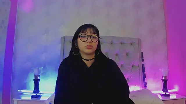 LilithBluum online show from 25, 6, 2026