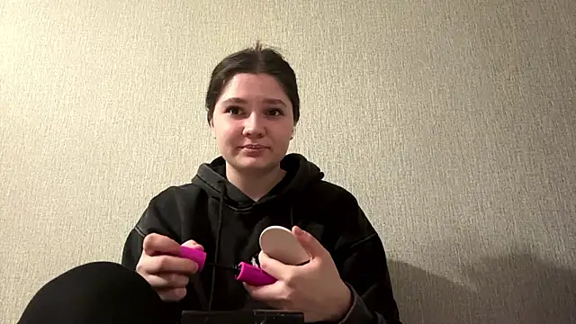 Snapshot of Emmiebutwihu chatting on 17, 3, 2026 Emmiebutwihu online show from 17, 3, 2026