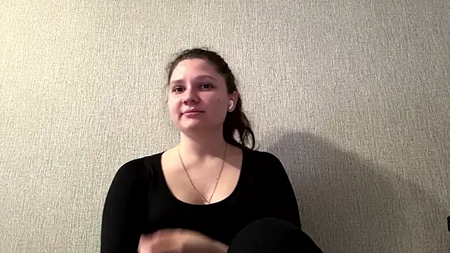 Snapshot of Emmiebutwihu chatting on 23, 3, 2026 Emmiebutwihu online show from 23, 3, 2026