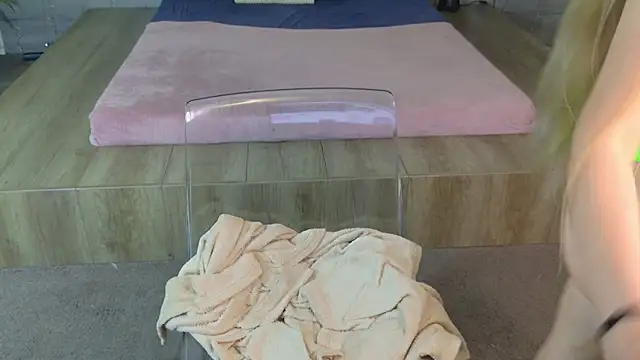 IceBlueBabe online show from 29, 4, 2026
