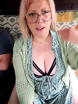 LexySaint online show from 9, 9, 2025