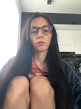 Oliviyaa kiss  online show from 23, 3, 2026