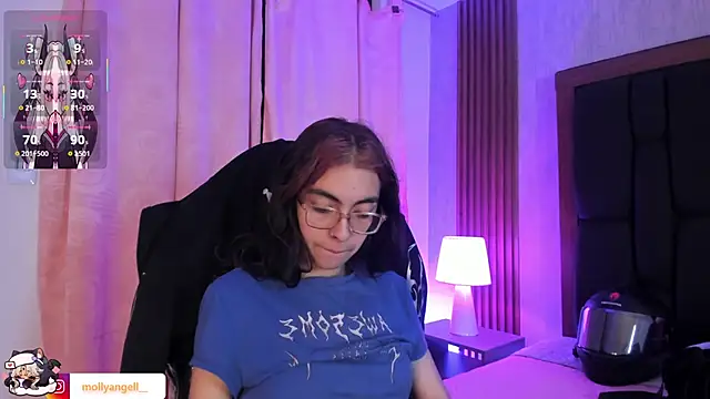 Molly A online show from 16, 6, 2026