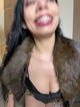 Queen Chanel XXX online show from 12, 5, 2026