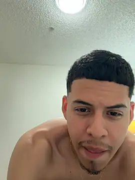 Snapshot of LatinHotxx2 chatting on 26, 7, 2026 LatinHotxx2 online show from 26, 7, 2026