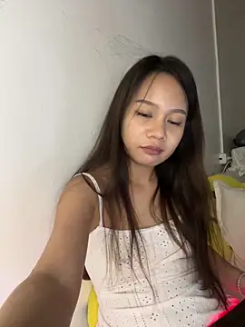 velvetveloura online show from 5, 4, 2026