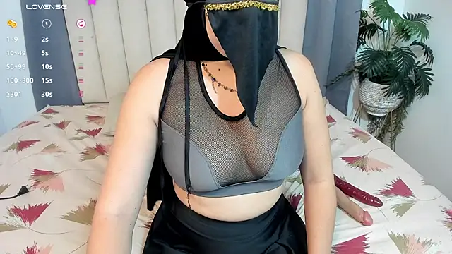 Snapshot of bahiya_aziz chatting on 20, 6, 2026 bahiya aziz online show from 20, 6, 2026