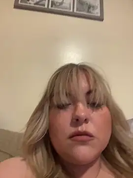 Jewelsbby93 online show from 4, 4, 2026