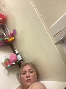 Jewelsbby93 online show from 6, 4, 2026