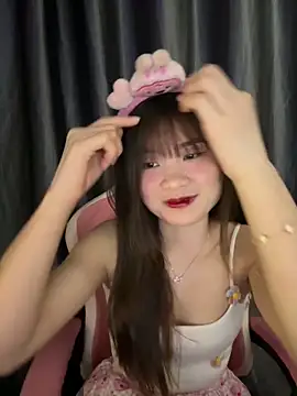 Cum-withyou online show from 3, 5, 2026
